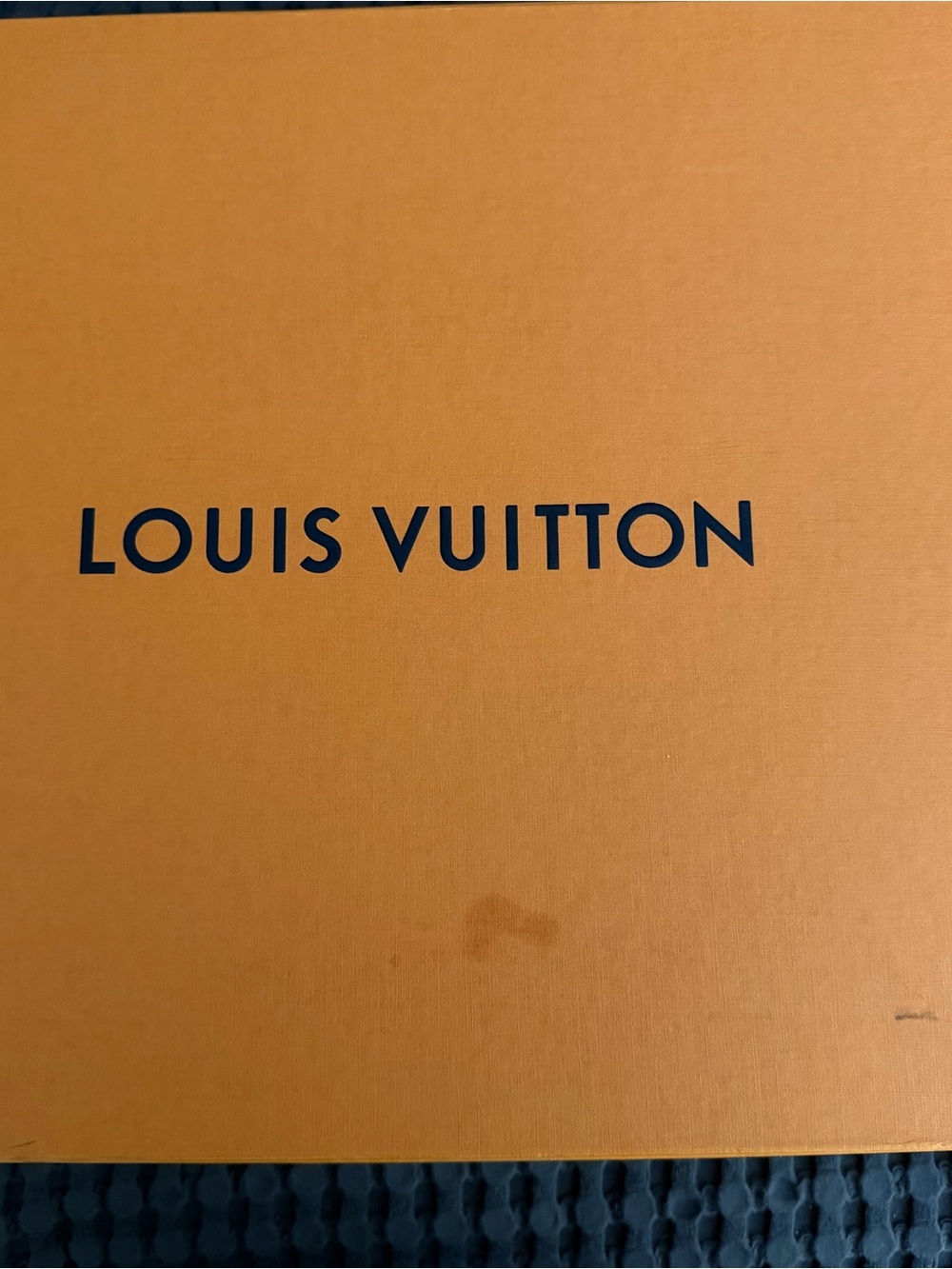 LV card inside box